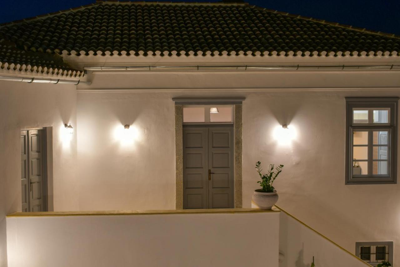 Mansion Dasi Spetses Town Exterior photo